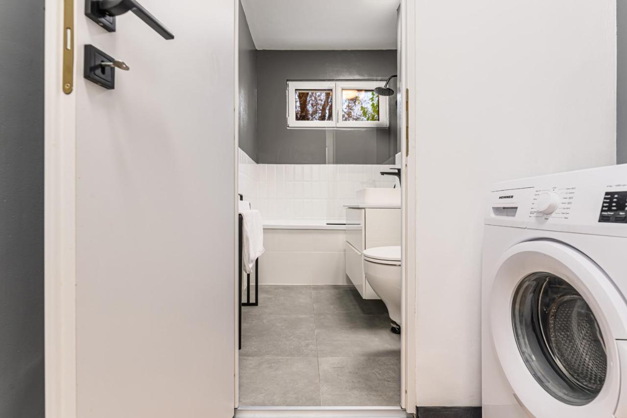Travelers Hideout - Central Apartment Braşov Extérieur photo