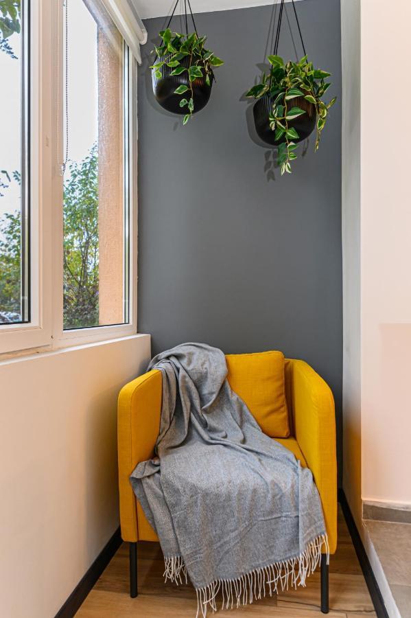 Travelers Hideout - Central Apartment Braşov Extérieur photo