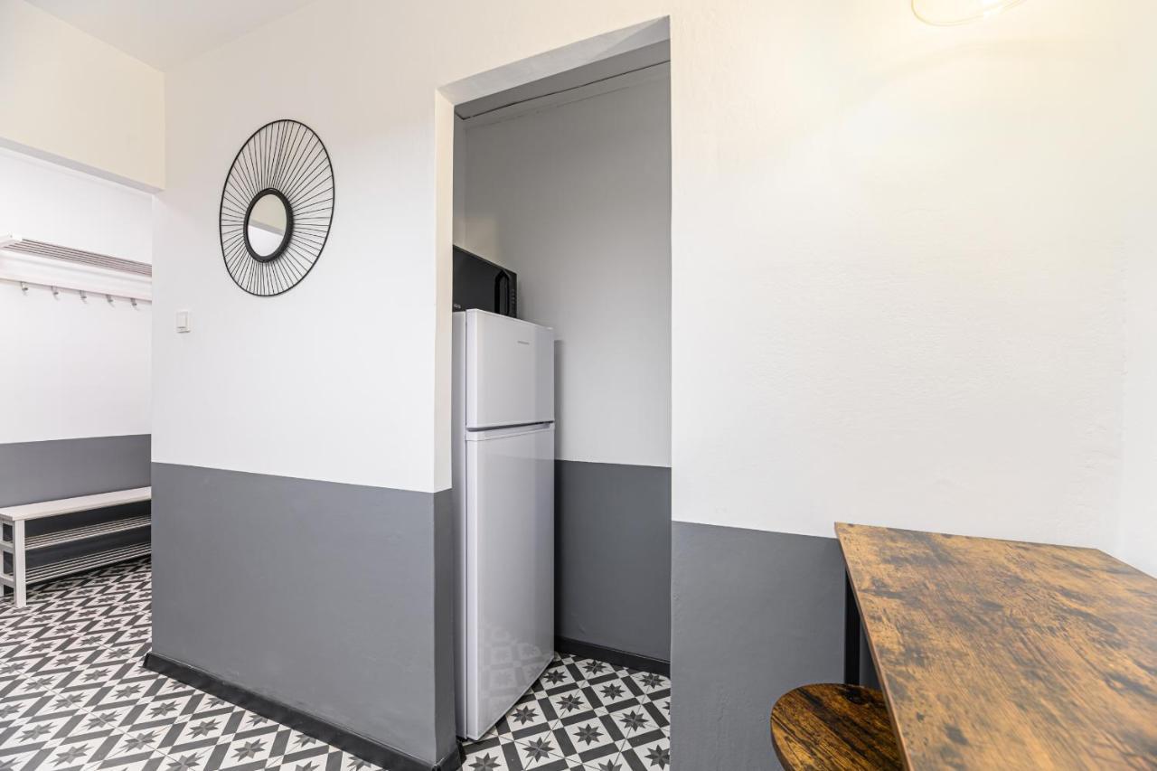 Travelers Hideout - Central Apartment Braşov Extérieur photo