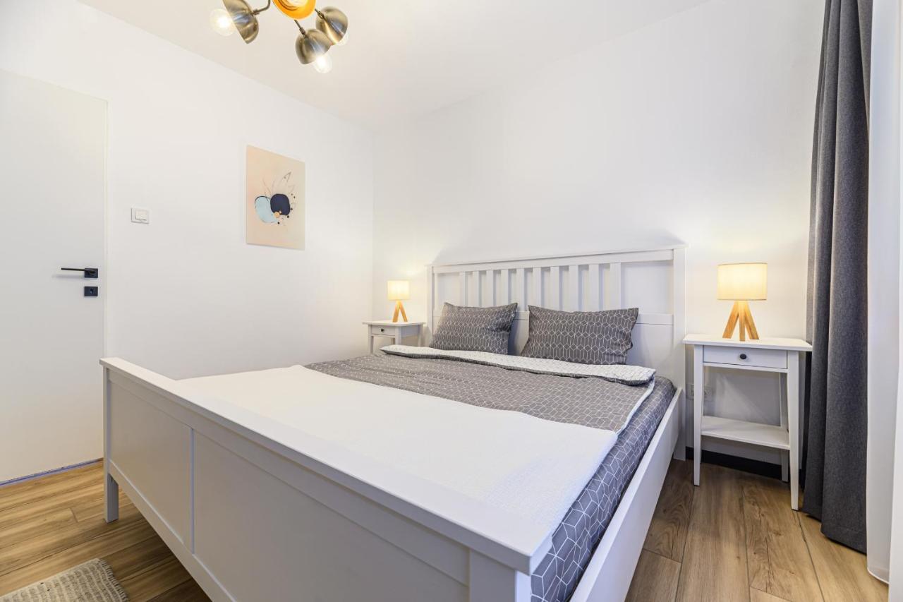 Travelers Hideout - Central Apartment Braşov Extérieur photo
